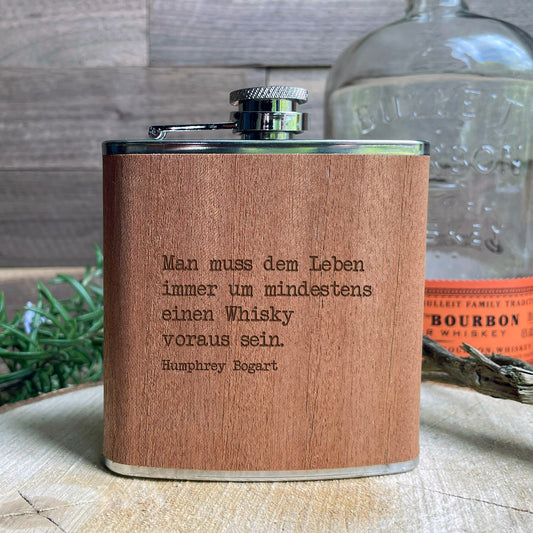 Personalisierter Flachmann mit Holzlaminat - Zitat
