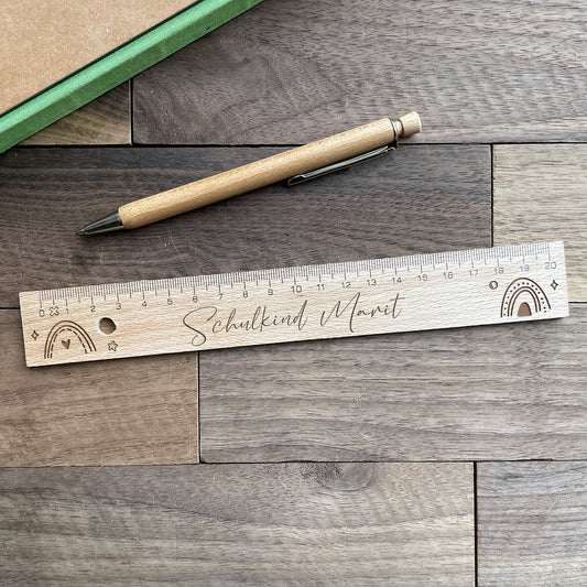 Holzlineal mit personalisierter Gravur - Regenbögen