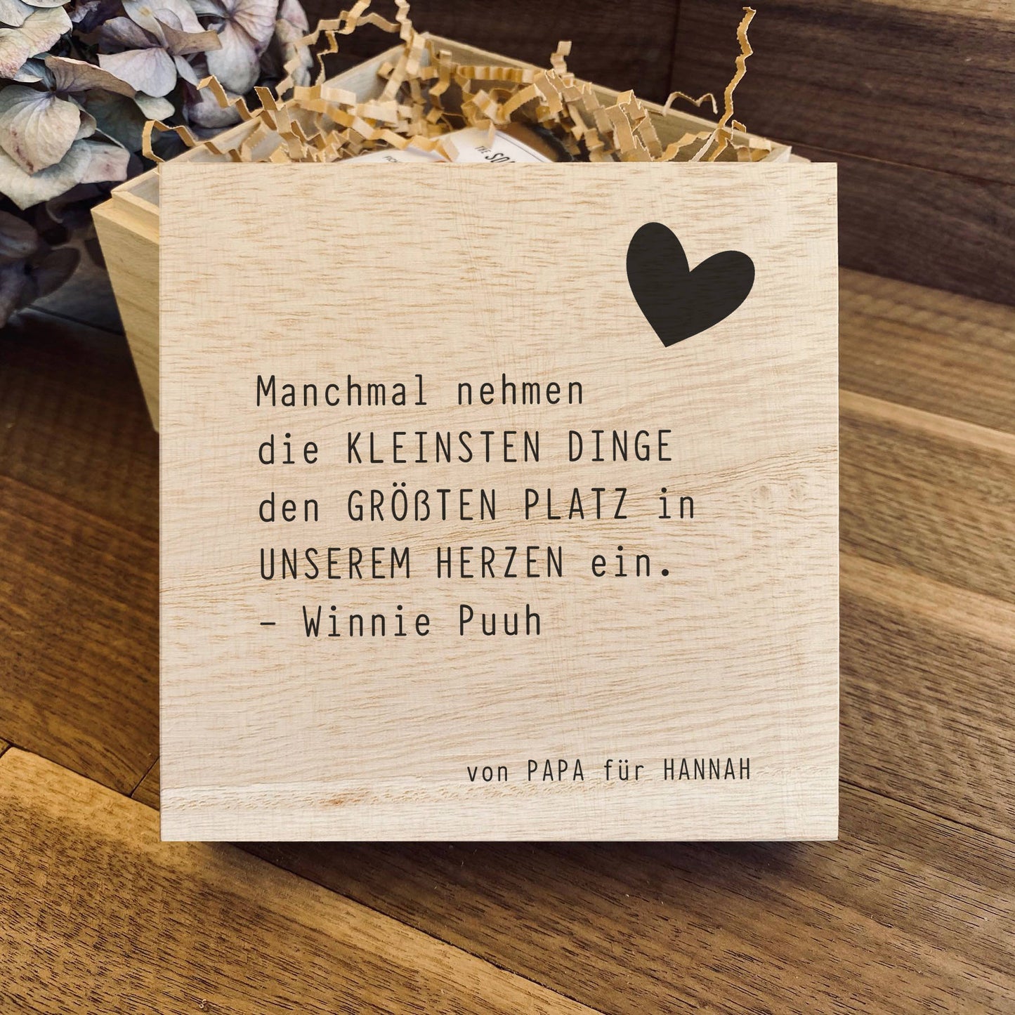 Personalisierte Geschenkbox mit Zitat und Herz