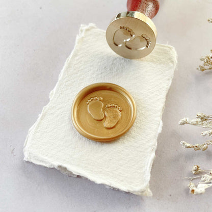 Siegelstempel "Babyfüße" für Wachssiegel zur Geburt