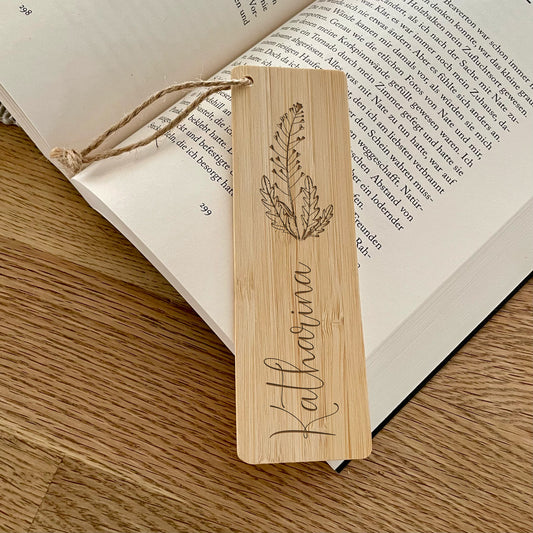 Personalisiertes Lesezeichen aus Bambus - Name & Illustration