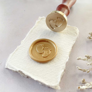 Siegelstempel "Babyfüße" für Wachssiegel zur Geburt