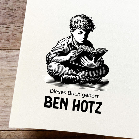 Ex Libris Stempel - Lesender Junge