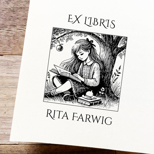Ex Libris Stempel - Lesendes Mädchen