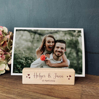 Personalisierter Foto- und Kartenhalter aus Holz - 10 cm