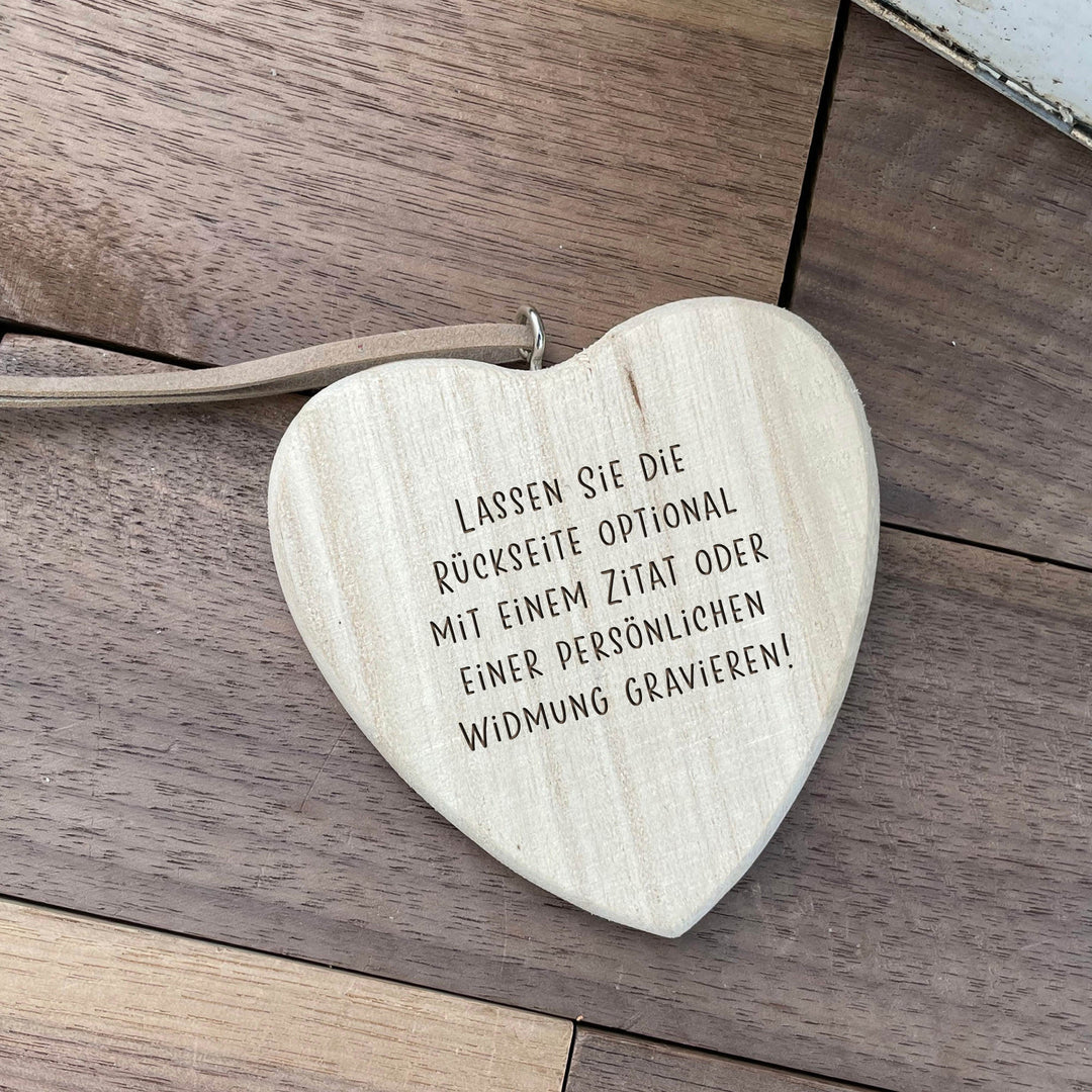 Herzförmiger Geschenkanhänger aus Holz - Erzieherin mit Herz