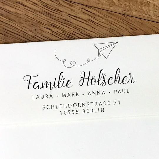 Eleganter Familienstempel mit Papierflieger #048