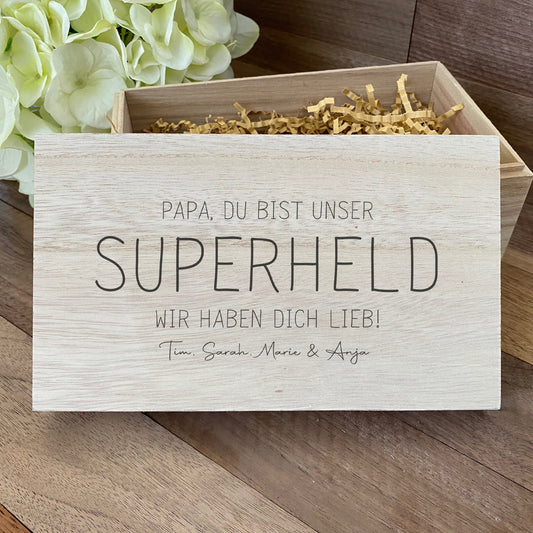 Personalisierte Geschenkbox "Papa, Du bist unser Superheld..."
